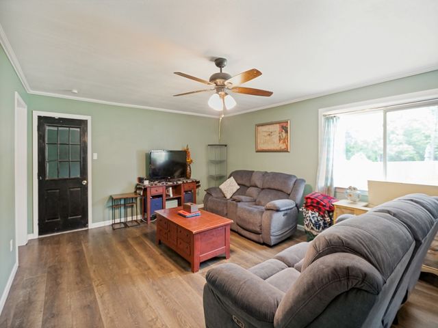 7041 Payte Lane, North Richland Hills, TX 76182