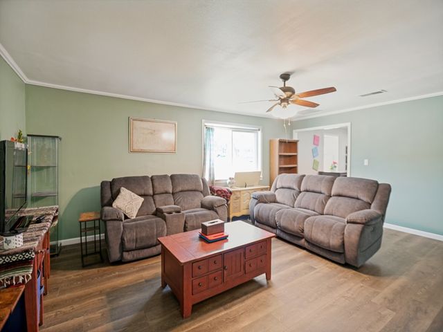 7041 Payte Lane, North Richland Hills, TX 76182