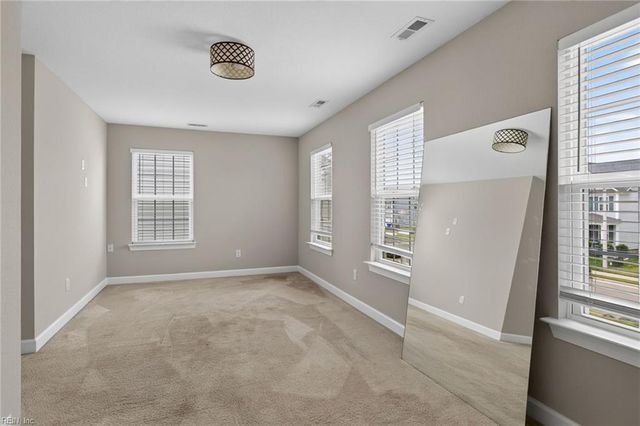 114 Farrand DR, Suffolk, VA 23434