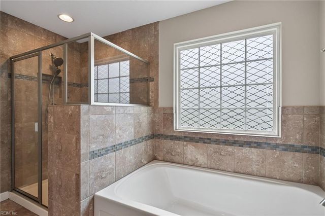 114 Farrand DR, Suffolk, VA 23434