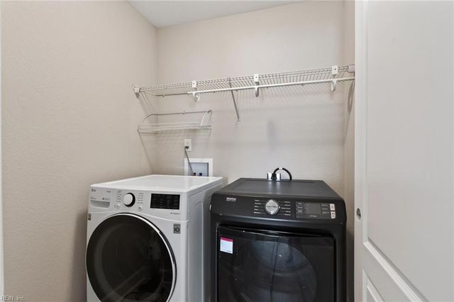 114 Farrand DR, Suffolk, VA 23434