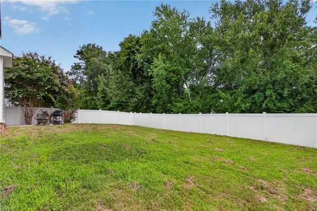 114 Farrand DR, Suffolk, VA 23434