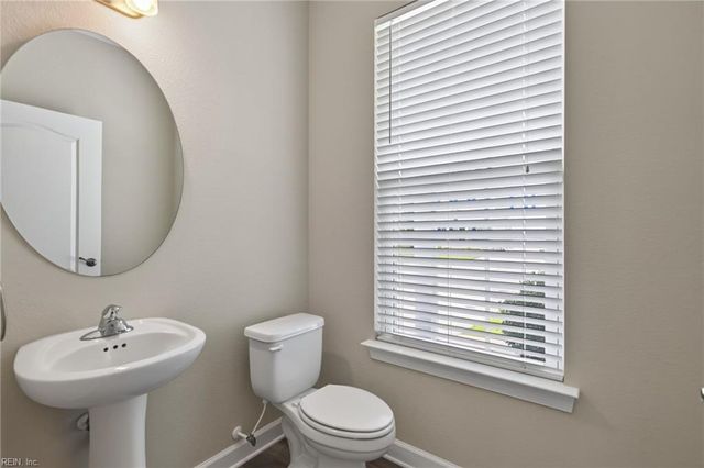 114 Farrand DR, Suffolk, VA 23434
