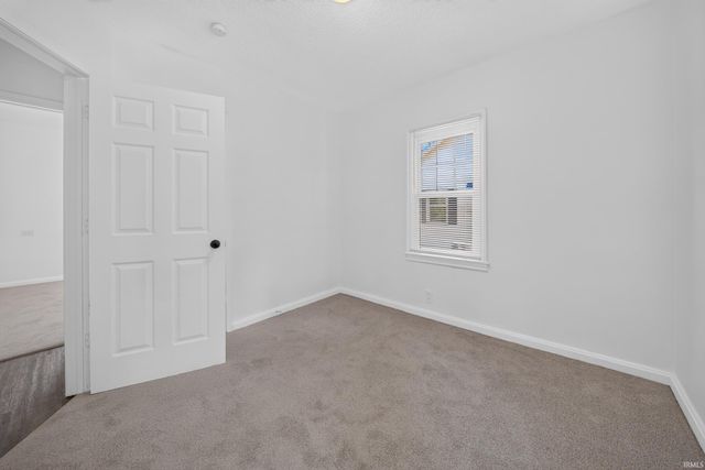 2554 E Riverside Drive, Evansville, IN 47714