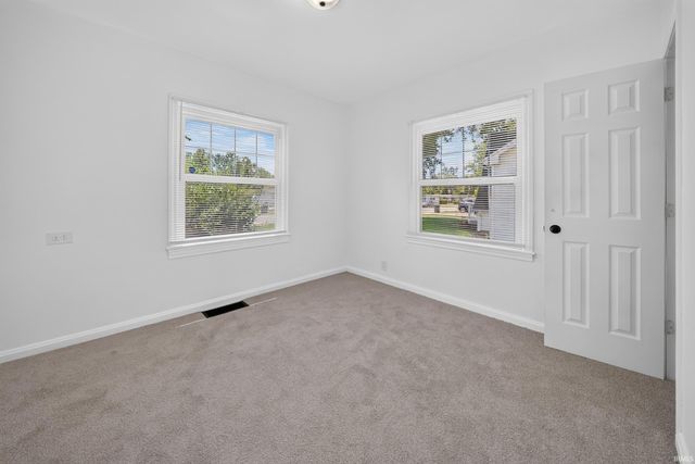 2554 E Riverside Drive, Evansville, IN 47714