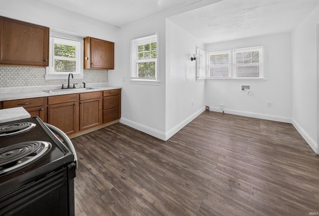 2554 E Riverside Drive, Evansville, IN 47714