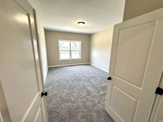 1480 Monte Carlo Drive, Huntertown, IN 46748