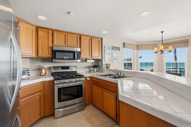 400 N The Strand 7, Oceanside, CA 92054