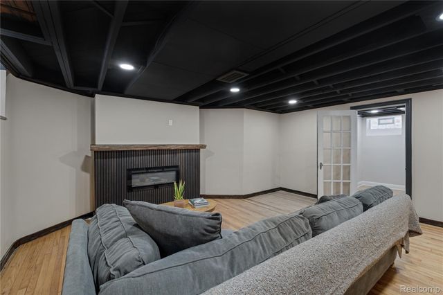 4069 Sturtevant Street, Detroit, MI 48204