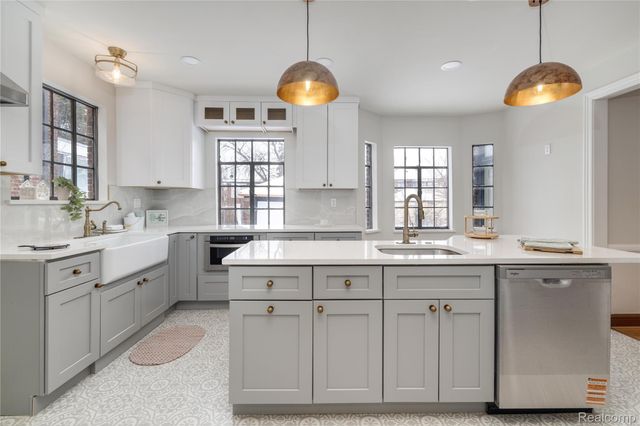 4069 Sturtevant Street, Detroit, MI 48204