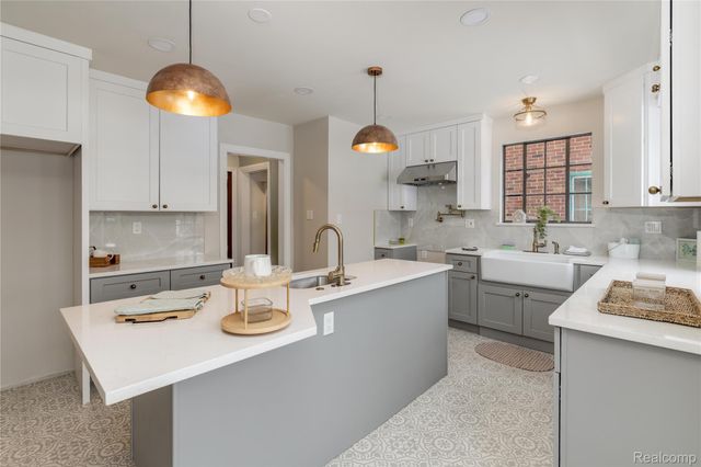 4069 Sturtevant Street, Detroit, MI 48204