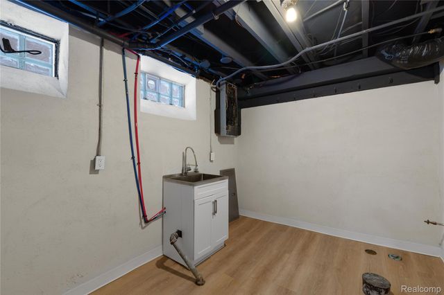 4069 Sturtevant Street, Detroit, MI 48204