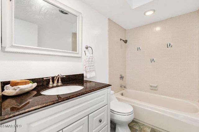 43 W Sidlee Street, Thousand Oaks, CA 91360