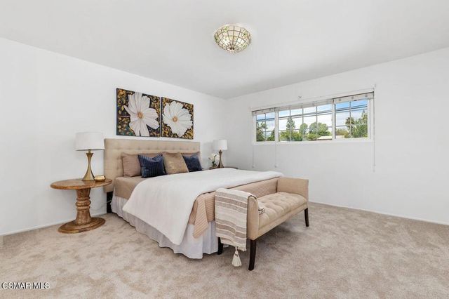 43 W Sidlee Street, Thousand Oaks, CA 91360