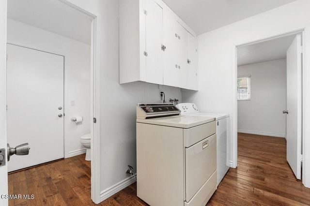 43 W Sidlee Street, Thousand Oaks, CA 91360