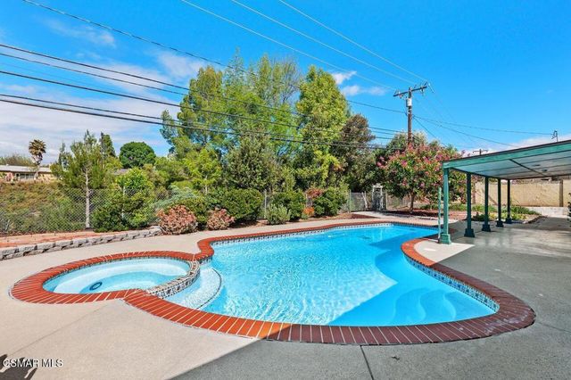 43 W Sidlee Street, Thousand Oaks, CA 91360