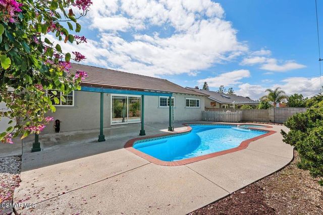 43 W Sidlee Street, Thousand Oaks, CA 91360