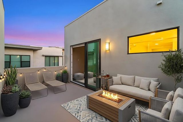 166 Vibe Way, Palm Springs, CA 92262