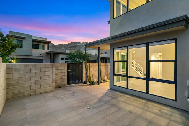 166 Vibe Way, Palm Springs, CA 92262