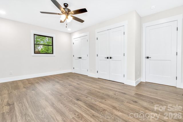 4 Barnes Road, Asheville, NC 28803