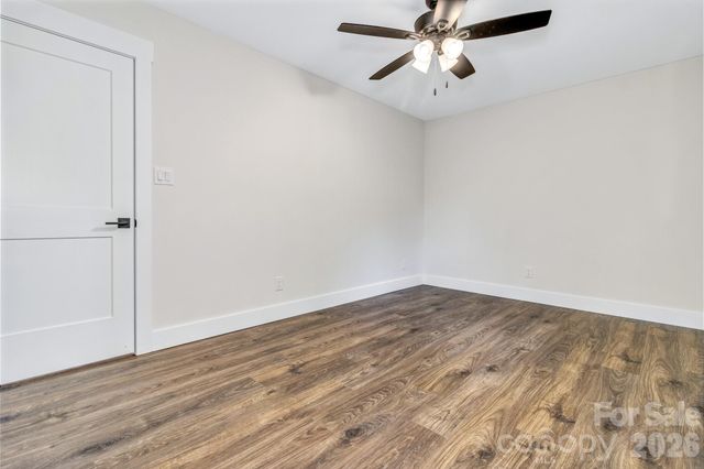 4 Barnes Road, Asheville, NC 28803