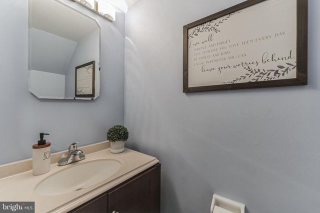 5920 PRINCE GEORGE DR, Springfield, VA 22152