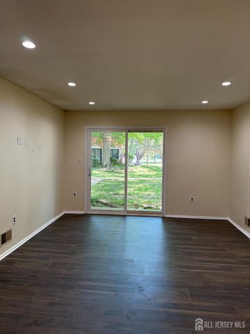 11 Crabapple Lane, Franklin Twsp, NJ 08823