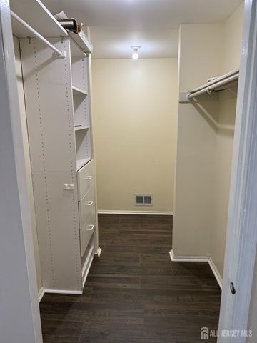 11 Crabapple Lane, Franklin Twsp, NJ 08823
