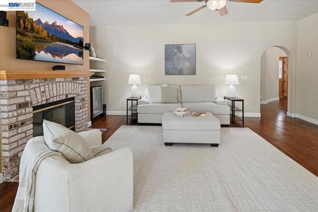 3766 Valley View Way, Livermore, CA 94551