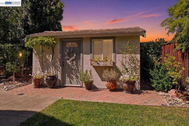 3766 Valley View Way, Livermore, CA 94551