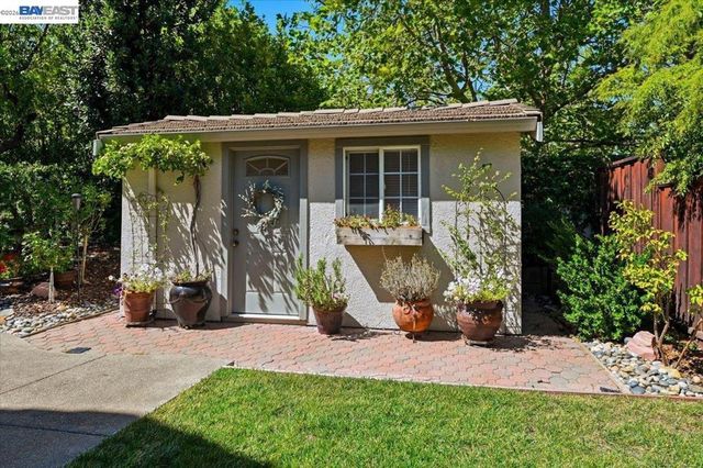 3766 Valley View Way, Livermore, CA 94551