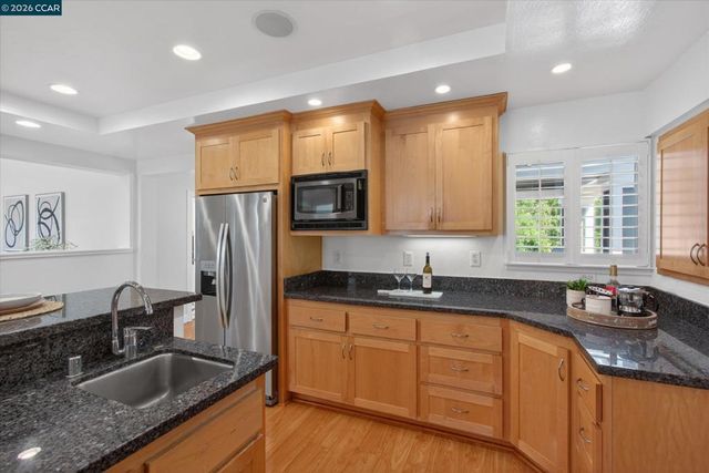 1831 Gilly Ln., Concord, CA 94518