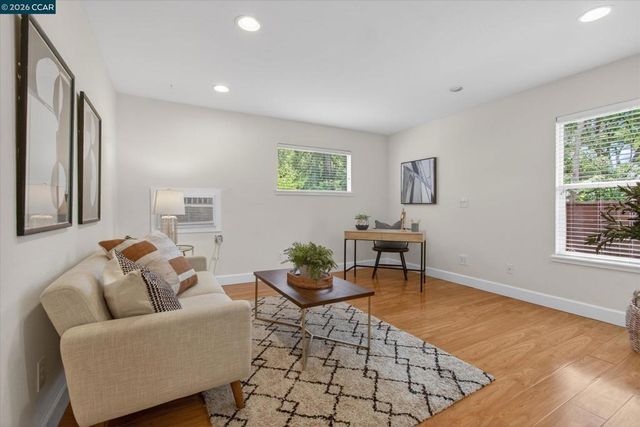 1831 Gilly Ln., Concord, CA 94518