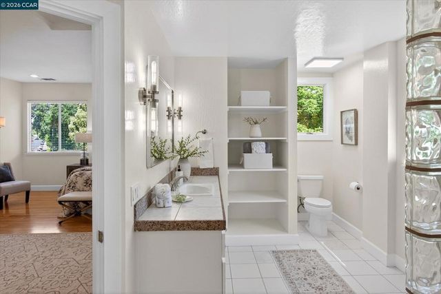 1831 Gilly Ln., Concord, CA 94518