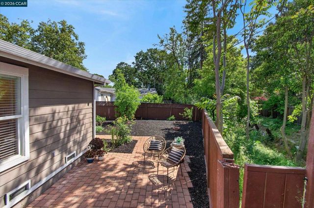 1831 Gilly Ln., Concord, CA 94518