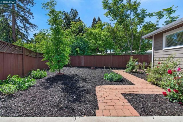 1831 Gilly Ln., Concord, CA 94518