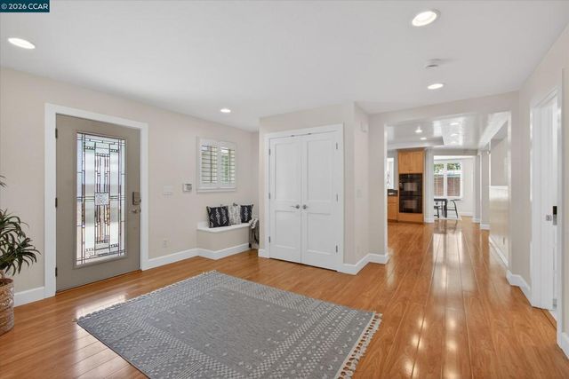 1831 Gilly Ln., Concord, CA 94518