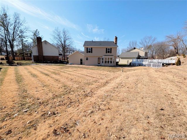 7008 Willow Stream Court, Oakville, MO 63129