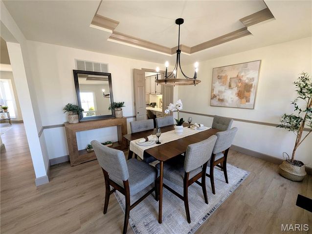 7008 Willow Stream Court, Oakville, MO 63129