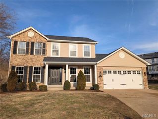 7008 Willow Stream Court, Oakville, MO 63129