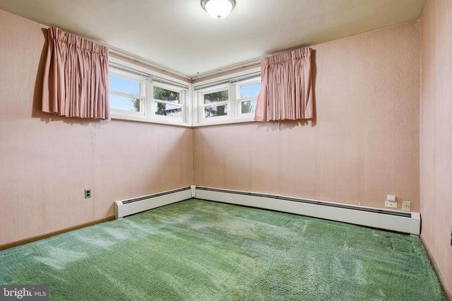 110 S NEW ARDMORE AVE, Broomall, PA 19008