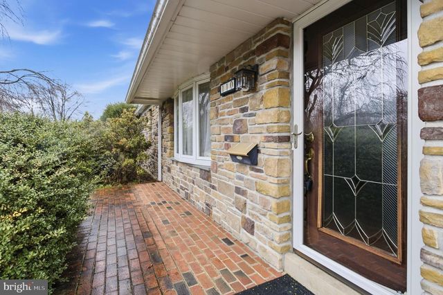 110 S NEW ARDMORE AVE, Broomall, PA 19008