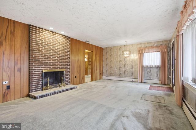 110 S NEW ARDMORE AVE, Broomall, PA 19008