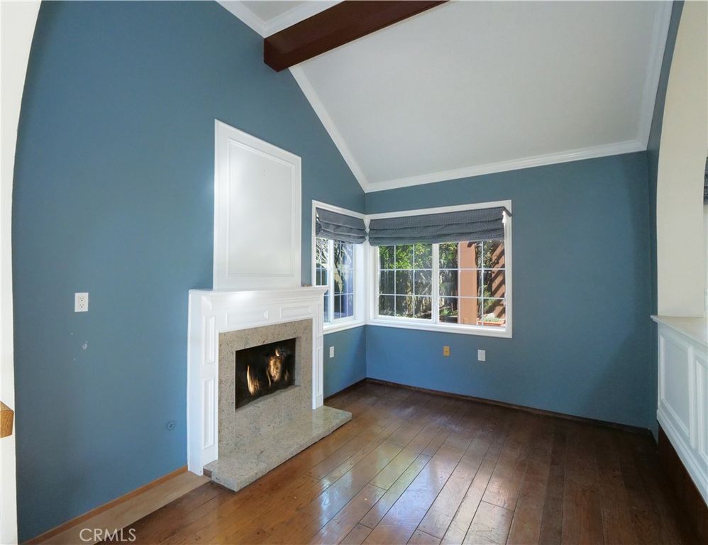 property-img