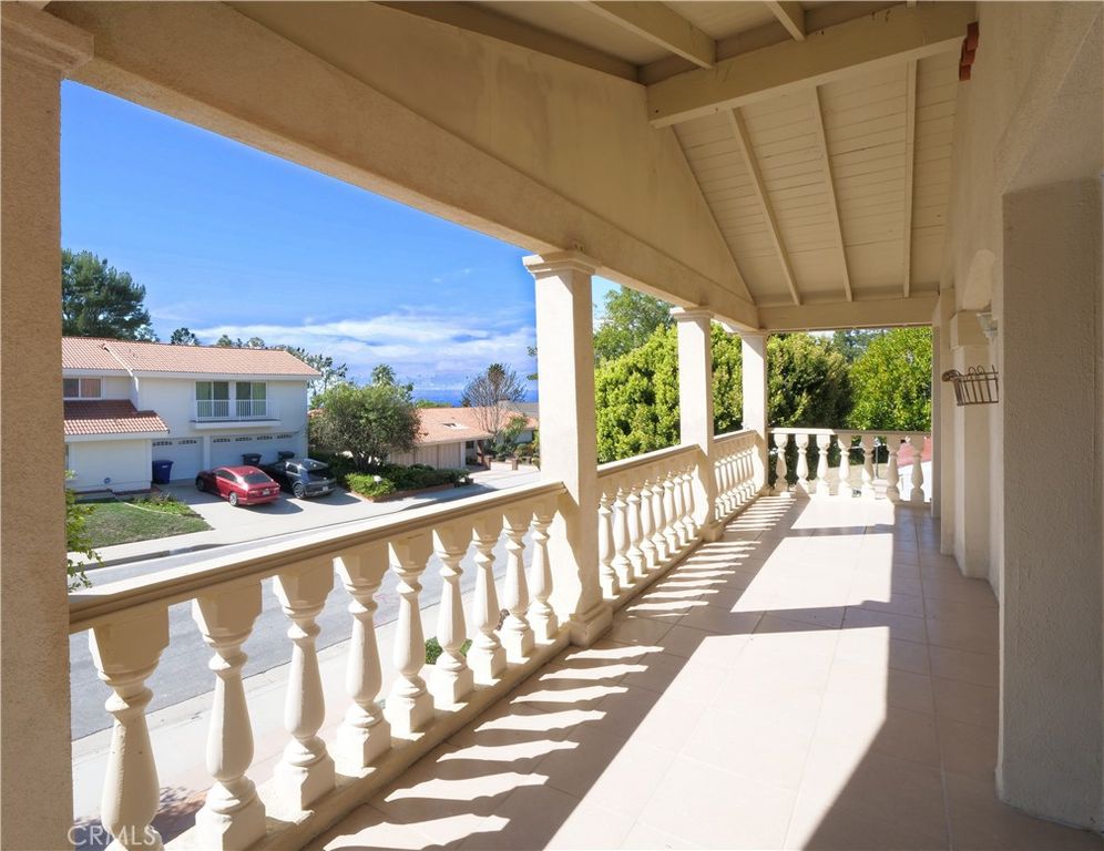 property-img