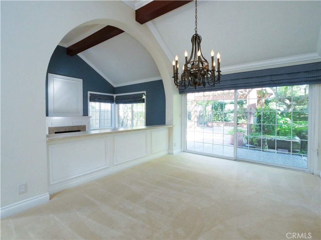 property-img