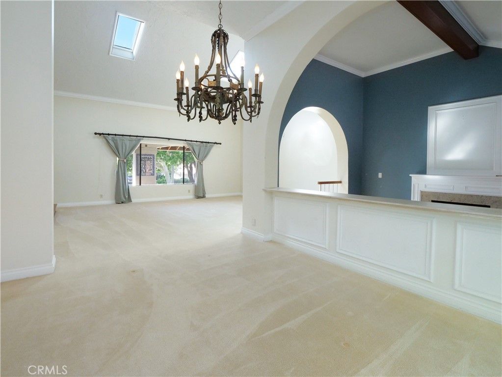 property-img