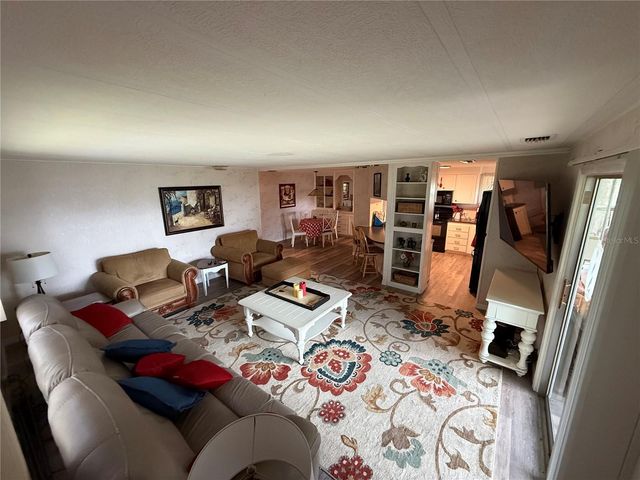 24 N BOBWHITE ROAD, Wildwood, FL 34785