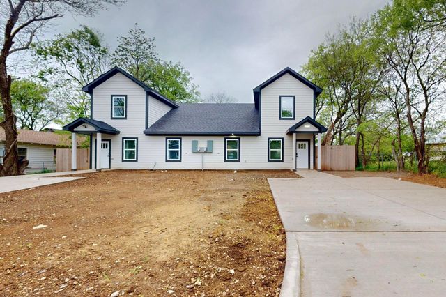 1213 Mill Street A & B, Gainesville, TX 76240