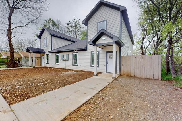 1213 Mill Street A & B, Gainesville, TX 76240